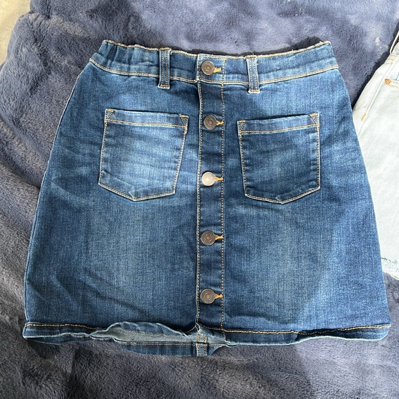 Set of two girls, denim skirts, size 12, PacSun, and There Abouts like new - Picture 2 of 4